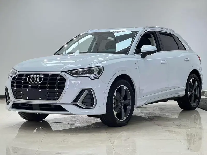 Audi Q3, 2022