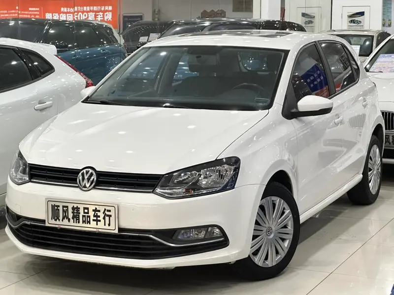 Volkswagen Polo 1.6L Auto Comfort Version, 2016 — фото 1