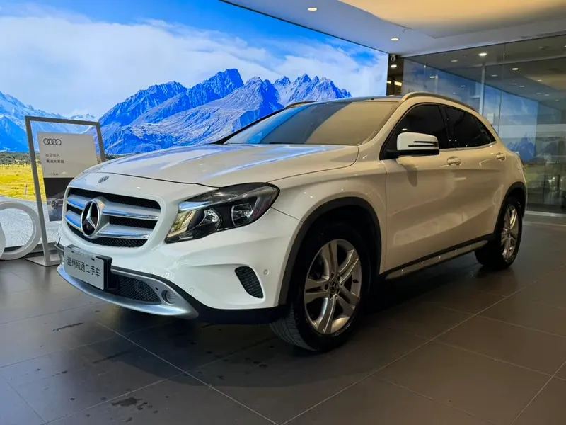Mercedes-Benz GLA GLA 200 Version, 2016 — фото 1