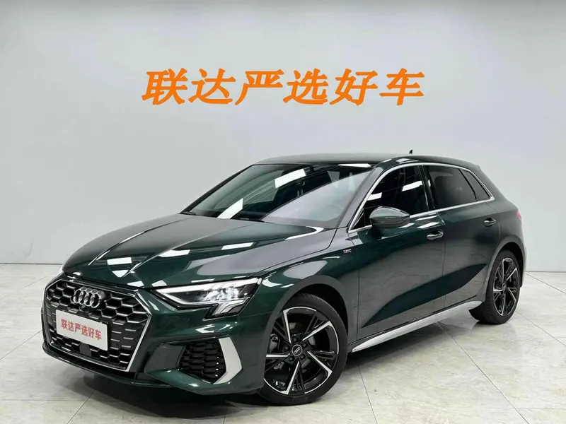 Audi A3 Facelift Sportback 35 TFSI Fashion Sport Version, 2023 — фото 1