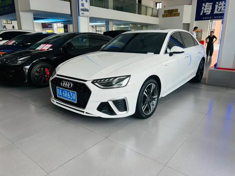 Audi A4L 40 TFSI Fashion Version, 2023 — фото 1