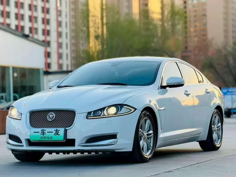 Jaguar XF, 2014