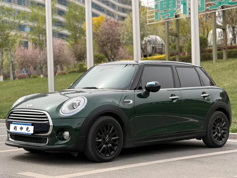 MINI MINI 1.5T COOPER SEVEN Edition, 2016 — фото 1