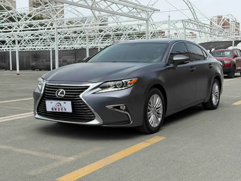 Lexus ES 250 Edition, 2015 — фото 1