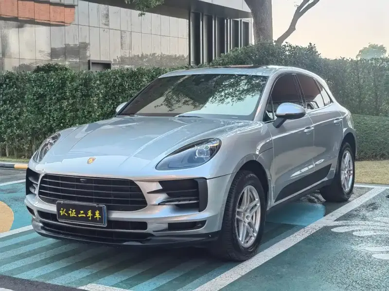 Porsche Macan, 2021