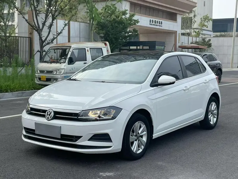 Volkswagen Polo Plus 1.5L Auto Edition, 2021 — фото 1