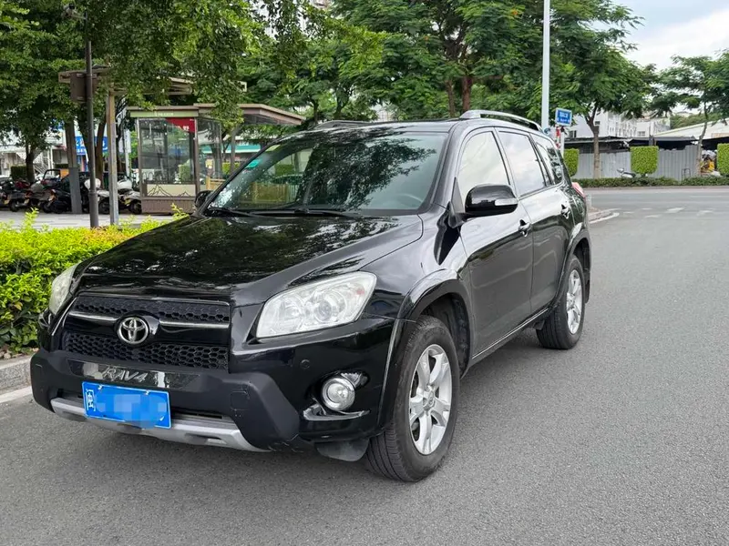 Toyota RAV4 Stylish Edition 2.4L Auto 4WD Luxury, 2012 — фото 1