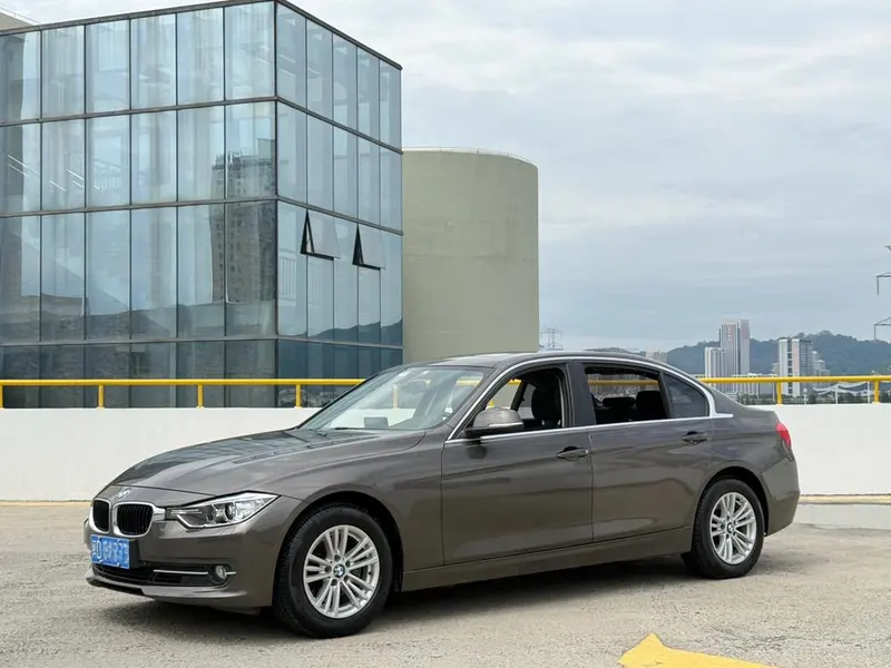 BMW 3-Series, 2013