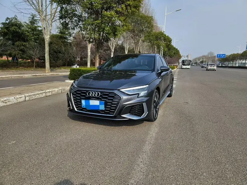 Audi A3 A3L Limousine 35 TFSI Fashion Sport Version, 2024 — фото 1
