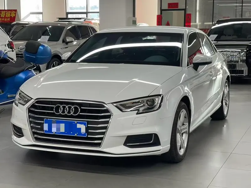 Audi A3 Limousine 35 TFSI Version CN6, 2019 — фото 1