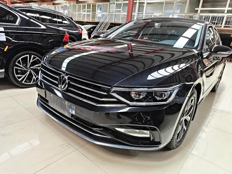 Volkswagen Magotan 330TSI DSG Luxury Version, 2020 — фото 1
