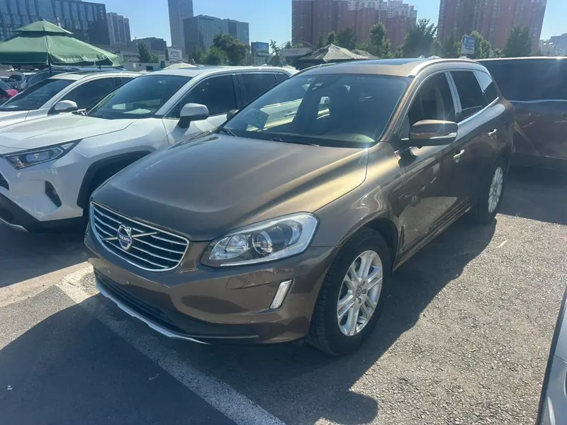 Volvo XC60, 2015