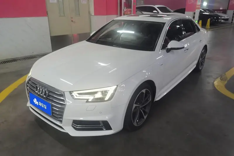 Audi A4L 30 Version 40 TFSI Sport Version, 2018 — фото 1