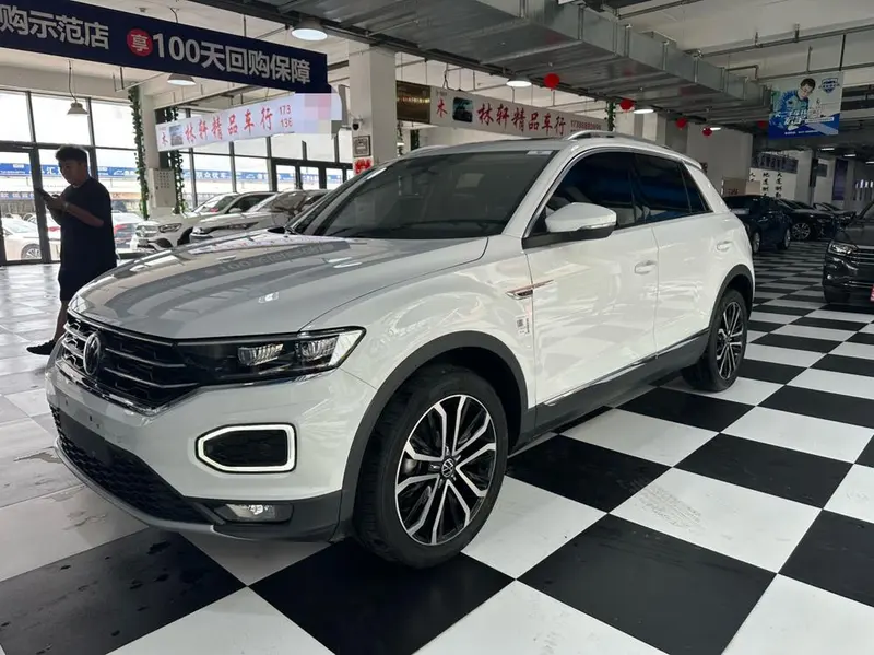 Volkswagen T-Roc, 2021