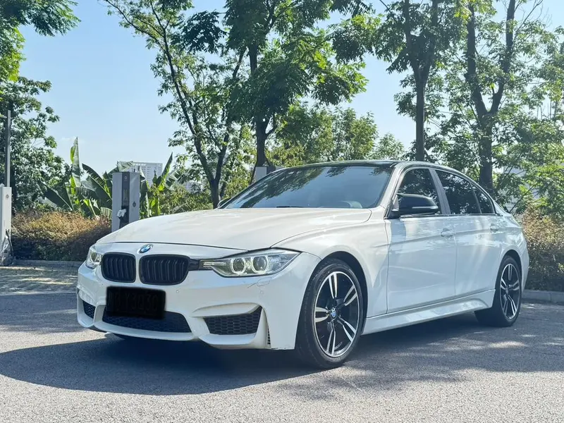 BMW 3-Series, 2015