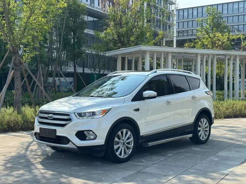 Ford Kuga, 2017