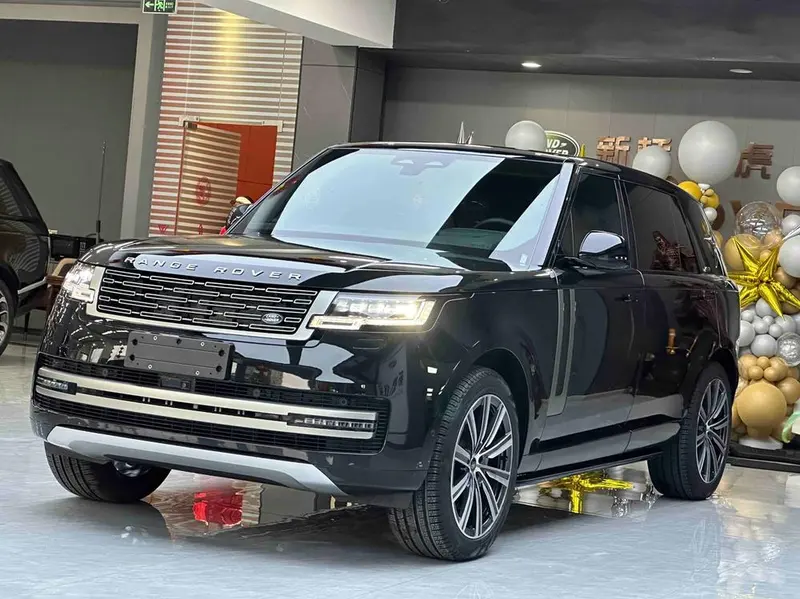 Land Rover Range Rover 3.0 L6 400PS Extended Edition, 2024 — фото 1