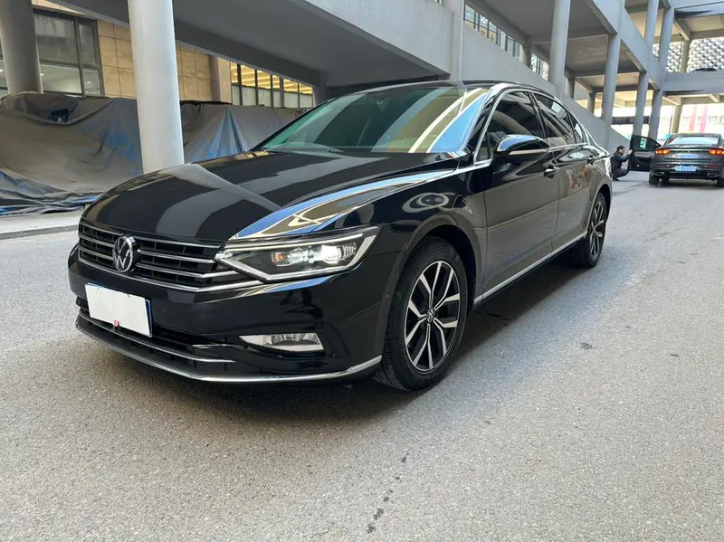 Volkswagen Magotan 330TSI DSG Leading Version, 2020 — фото 1