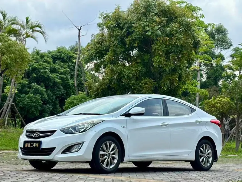 Hyundai Elantra Langdong, 2015