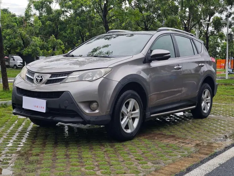 Toyota RAV4 2.0L CVT 4WD Sharp Edition, 2013 — фото 1