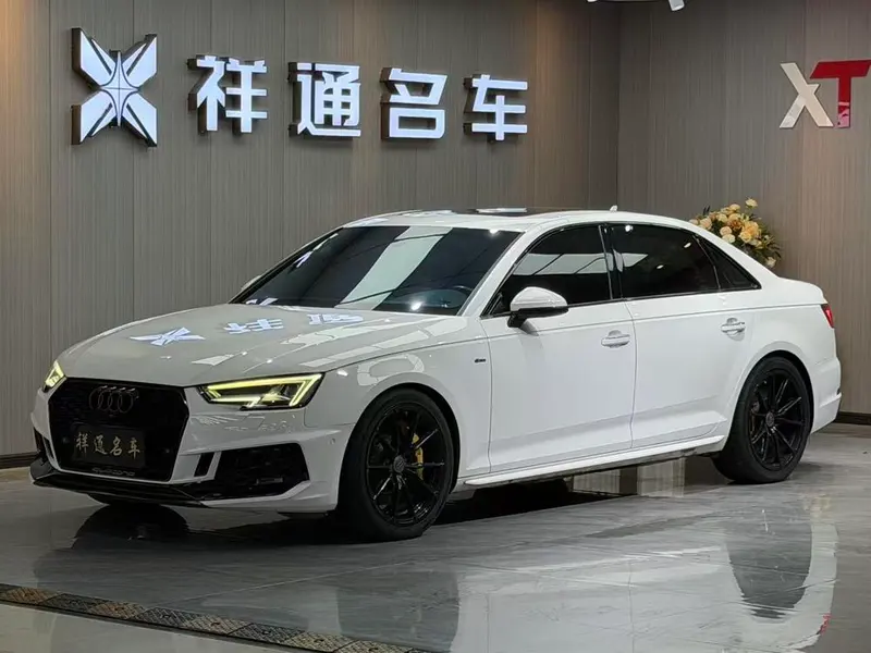 Audi A4L 40 TFSI Fashion Version CN5, 2019 — фото 1
