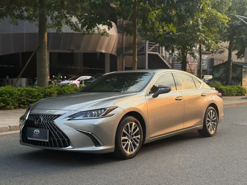 Lexus ES 260 Edition, 2023 — фото 1
