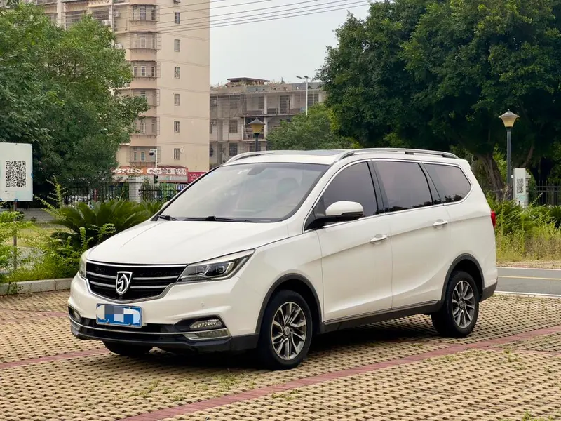 Baojun 730, 2017