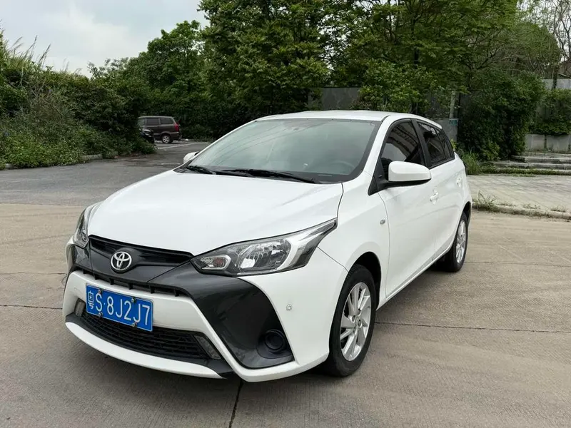 Toyota Yaris L Facelift 1.5E CVT Edition, 2016 — фото 1