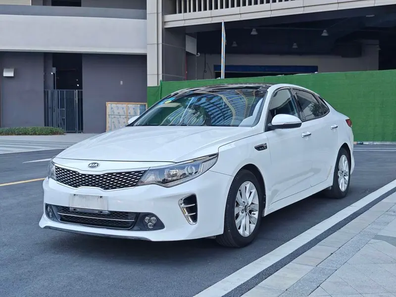 Kia K5, 2016