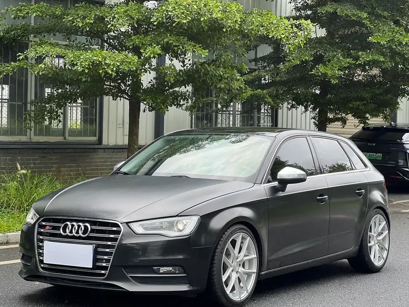 Audi A3 Sportback 35 TFSI Auto Comfort Version, 2014 — фото 1