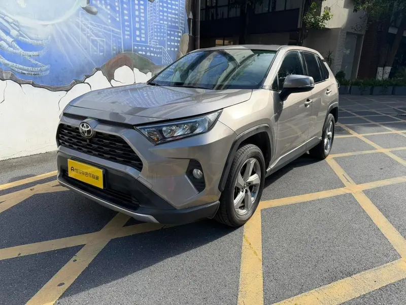 Toyota RAV4 2.0L CVT 2WD Edition, 2021 — фото 1