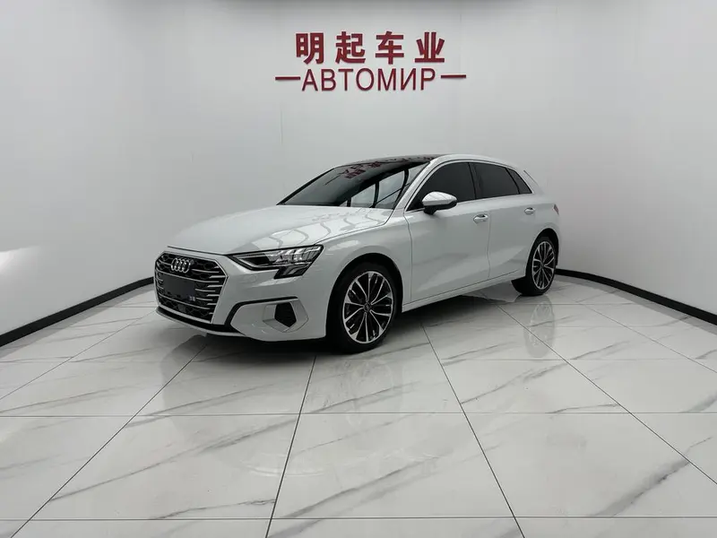 Audi A3 Sportback 35 TFSI Luxury Elite Version, 2024 — фото 1