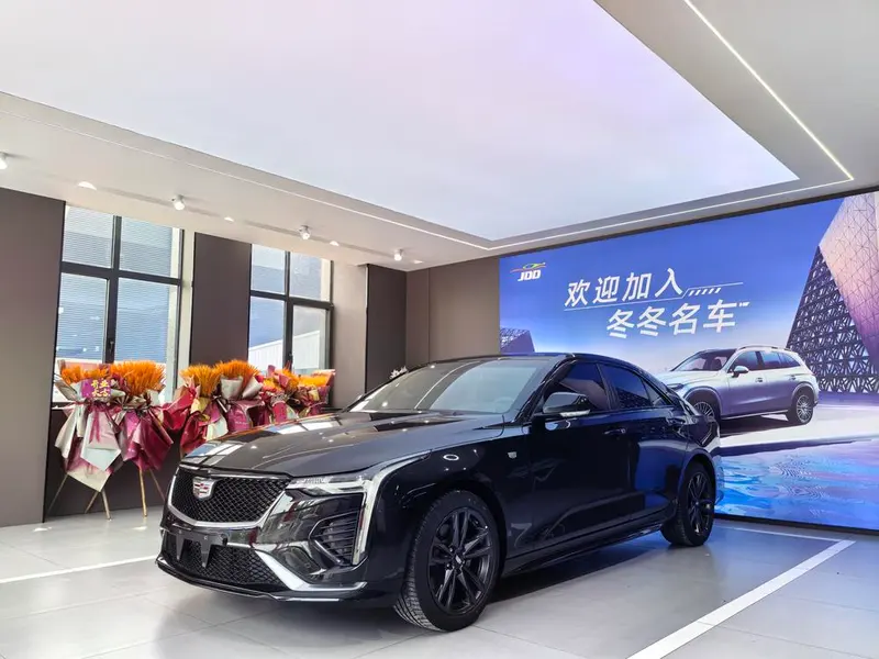 Cadillac CT4 25T Luxury Version, 2023 — фото 1