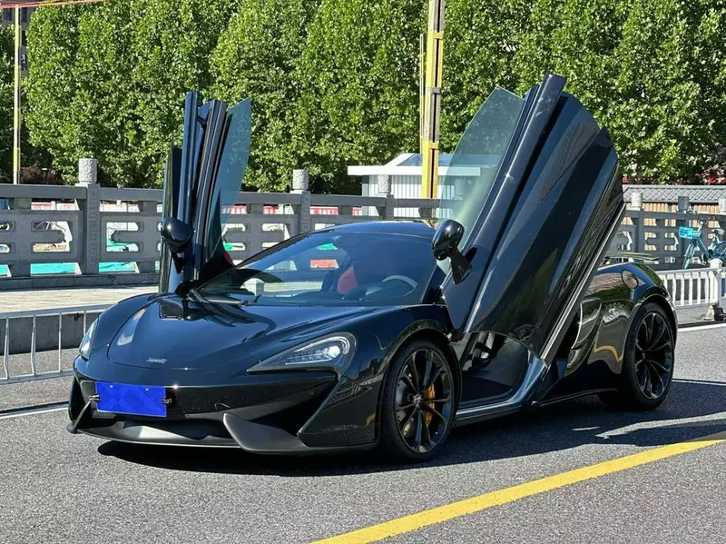 McLaren 540C, 2015