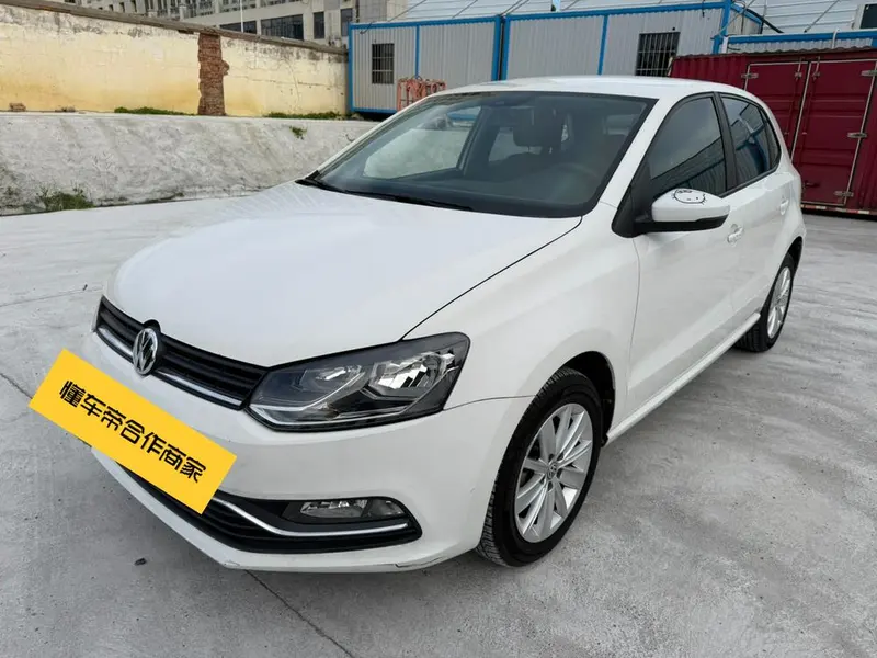 Volkswagen Polo 1.6L Auto Comfort Edition, 2014 — фото 1