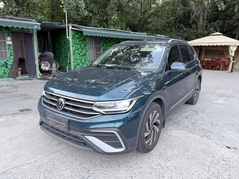 Volkswagen Tiguan L 330TSI Auto 2WD Smart Edition, 2022 — фото 1