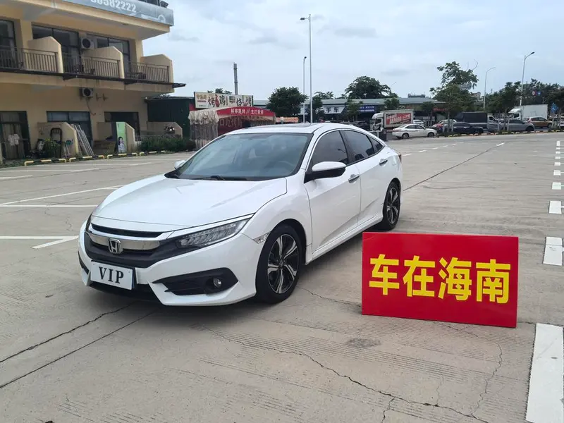 Honda Civic 220TURBO CVT Premium Edition, 2016 — фото 1