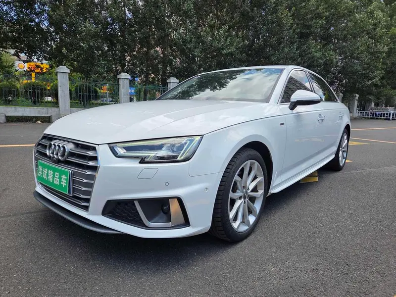 Audi A4L 30 Version 40 TFSI Fashion Version, 2018 — фото 1