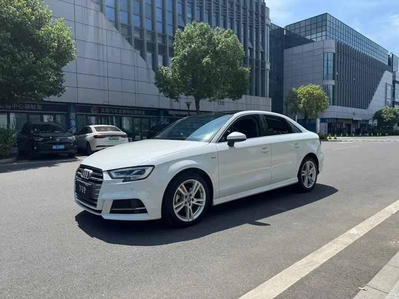 Audi A3 Limousine 35 TFSI Fashion Version CN6, 2020 — фото 1