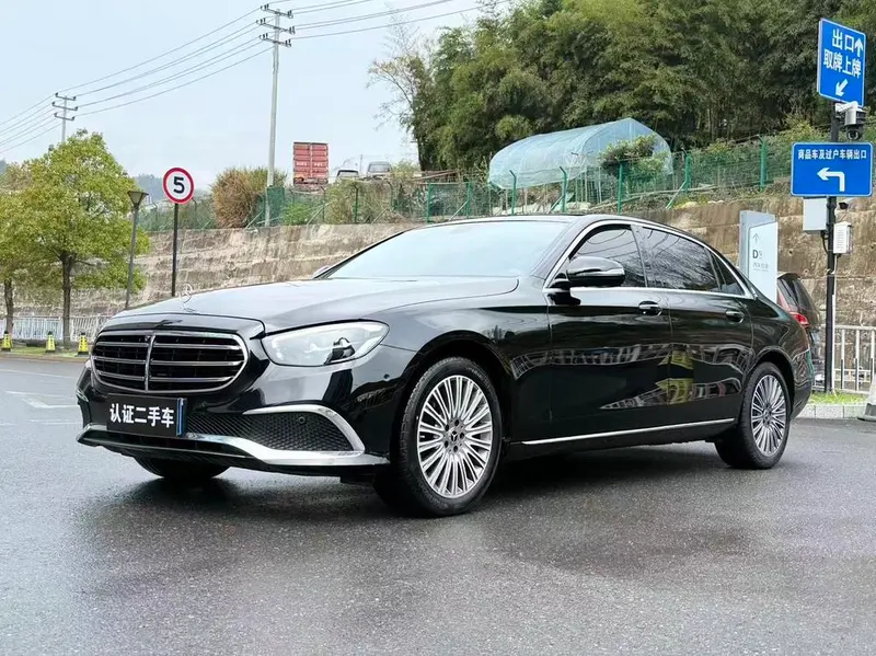 Mercedes-Benz E-Class, 2022
