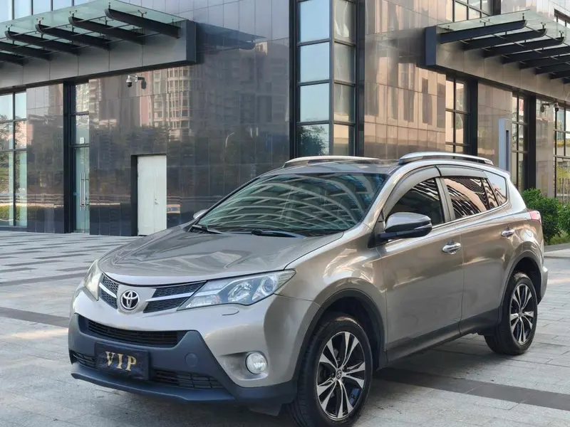 Toyota RAV4 2.5L Auto 4WD Luxury Edition, 2015 — фото 1