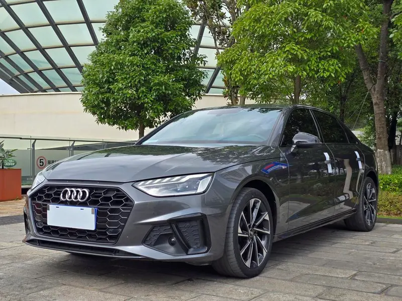 Audi A4L 40 TFSI Luxury Version, 2023 — фото 1