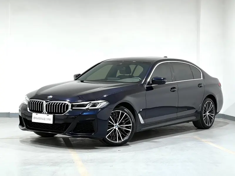BMW 5-Series, 2022