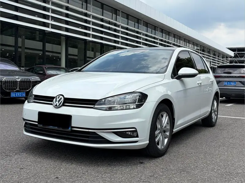 Volkswagen Golf 230TSI Auto Comfort Version, 2018 — фото 1