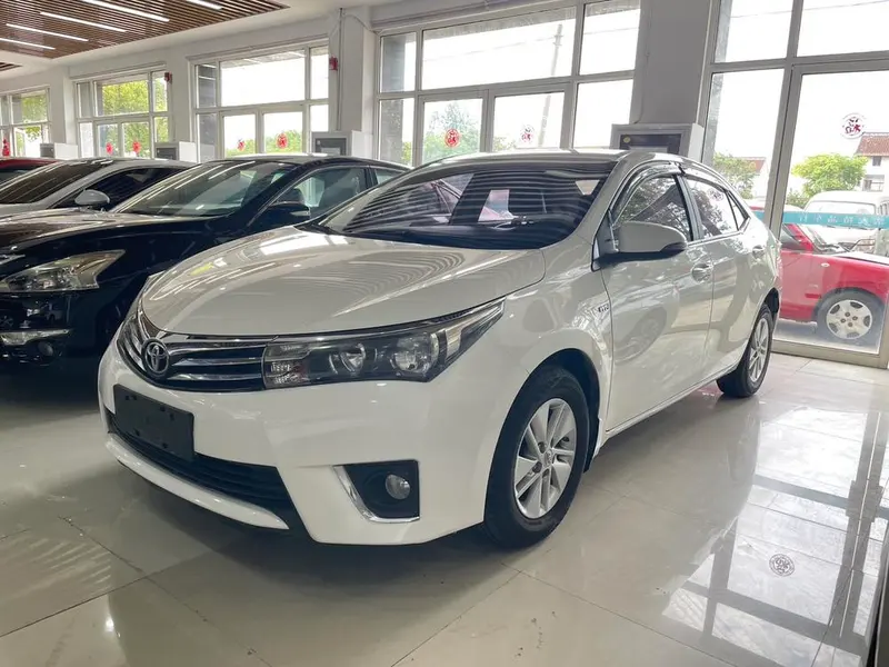 Toyota Corolla 1.6L CVT GL, 2014 — фото 1