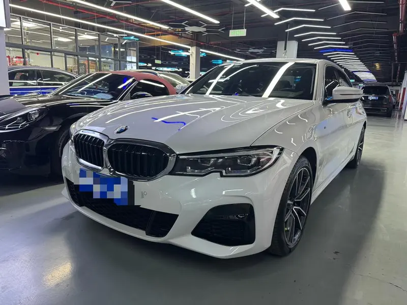 BMW 3-Series, 2021