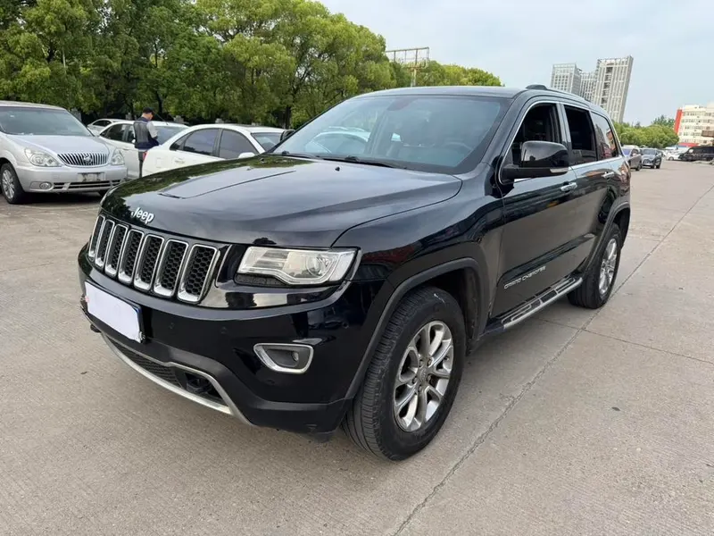 Jeep Grand Cherokee (Import), 2015