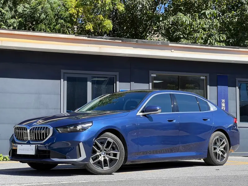 BMW i5, 2024
