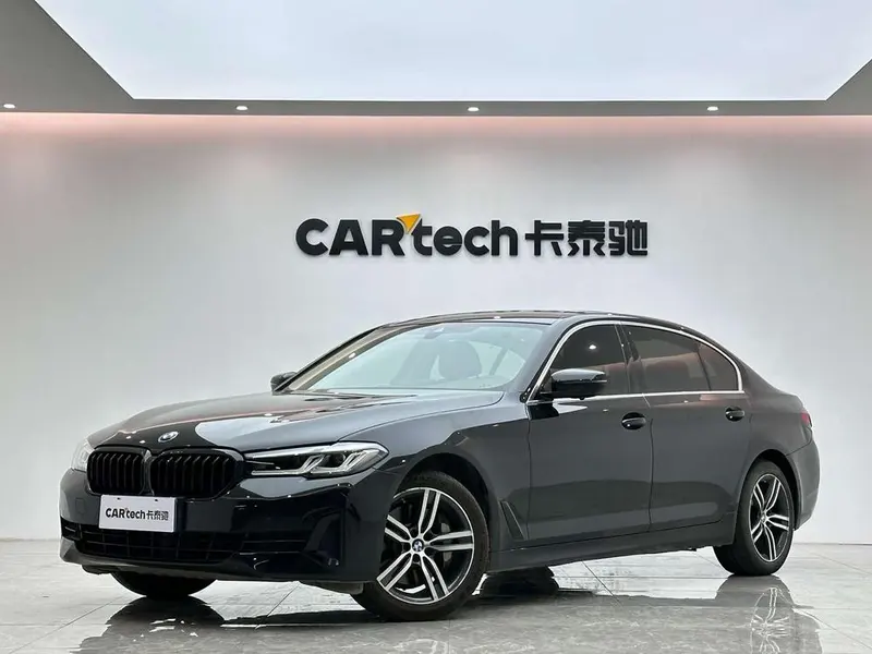 BMW 5-Series, 2021