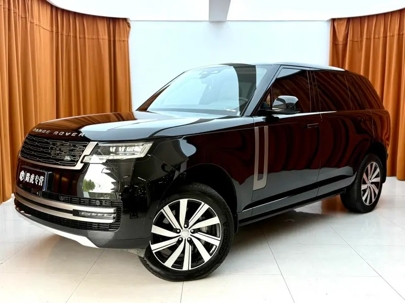 Land Rover Range Rover 3.0 L6 400PS Extended Edition 7 Seater, 2024 — фото 1